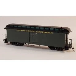 Bachmann Colorado & Southern - Two Door Baggage Car (On30)