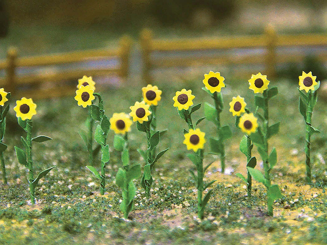 Bachmann Sunflowers - 1" Tall (16 Per Pack) 1 Bachmann Sunflowers - 1" Tall (16 Per Pack)