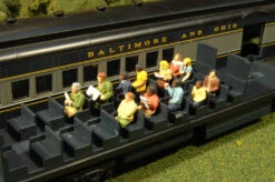 Bachmann Waist-Up Seated Platform Passengers - O Scale