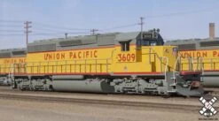Operator HO Scale EMD SD40-2, Union Pacific #3657
