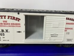 Klasing Car Brake Co. Boxcar (USA Trains 19036) 7 Klasing Car Brake Co. Boxcar (USA Trains 19036) -ModelToysWorld USA19036 03